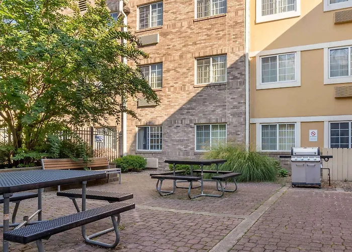 Extended Stay America Suites - Louisville - Alliant Avenue